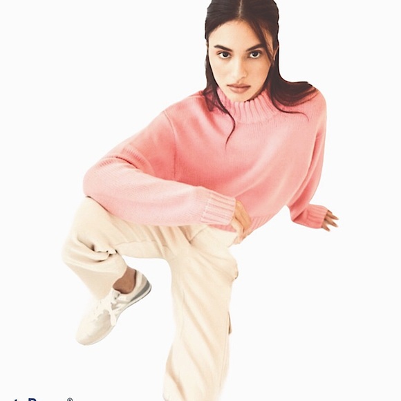 ARITZIA Wilfred Free Merino Wool Harper Sweater - Picture 2 of 8